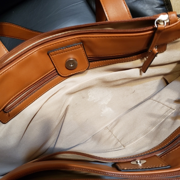 tote - Picture 5 of 7